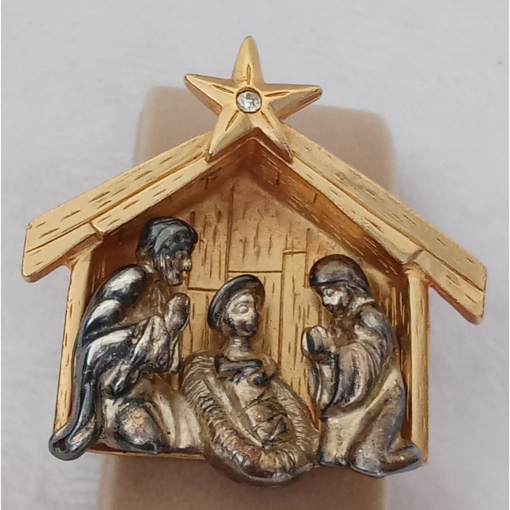Vintage 3D Christmas Manger Nativity Brooch Gold & Silver Tone